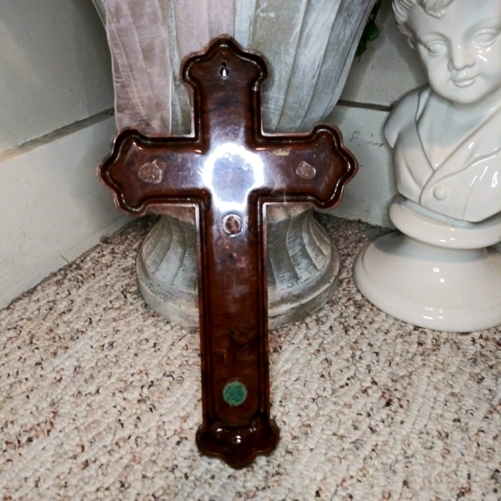 Antique 1930's Rare Brown & Ivory Marble Looking Catholic "Sick Call" Crucifix - Picture 4 of 11